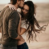 عشق جان ❤ گیف عاشقانه 💋 لب بازی <i class="emoji" style="b