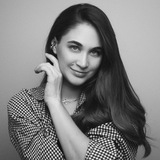 В ЖЕНСКОМ ТЕЛЕ|ЛЕНСКАЯ ПОЛИНА