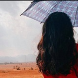 أنــثى بِحــرارة الصحـــراء