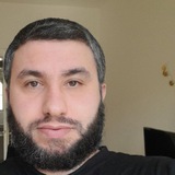 المترجم أحمد عمر المقادمة