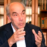 نگاهی به آثار رضا داوری اردکانی