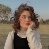 ༺ بــعضّ مِ ــن الـبـهـجَـة. 👱🏻♀ 💖 </i