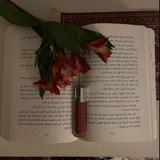 إِبريِلْ•