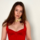 Зольникова ходит, думает и пишет
