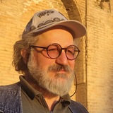 دکتر حسین محمودی