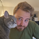 Фёдор с кошкой за границей 🧔 🐱 <i class="emoji" style="