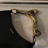 لاعِج .