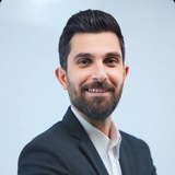الأستاذ حسنين حيدر العميدي