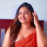 Ruhi Sharma β€οΈβπ₯ { Queen }