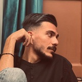 ‘مَشْفوفْ’