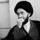 خَادِمٌ لِلحُسَيْن .