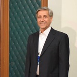 Dr Shiravi
