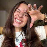 Алекс Веселова