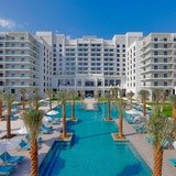Hilton Abu Dhabi Yas Island & The WB Abu Dhabi, Curio Collection by Hilton