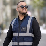 المصور علي نيكون
