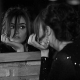 أسود -black