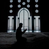 صديقُ اللّيل♡.