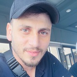 الناشط ابراهيم الزهارنة