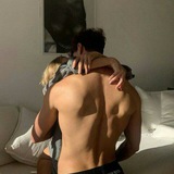 {Gif hot}