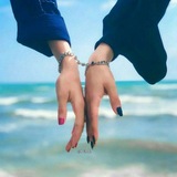 صديقه عمري وأختي 🌸 😻