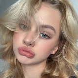 Masha shows her life