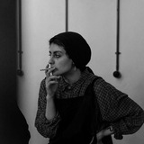 هُنا راويـة .