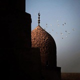 لُـوسـيـنـدَا."