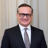 Komil Allamjonov