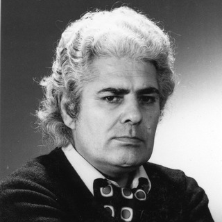 احمد شاملو