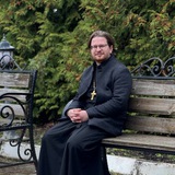 Священник Артемий
