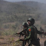 တပ်မတော်ကို ချစ်မြတ်နိုးသူ