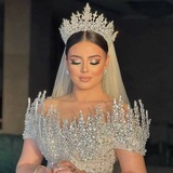 تعلم فنون الميكب والتسوق والمكياج