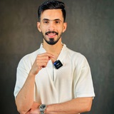 الاستاذ يحيى عزيز