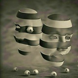 کژ نگریستن